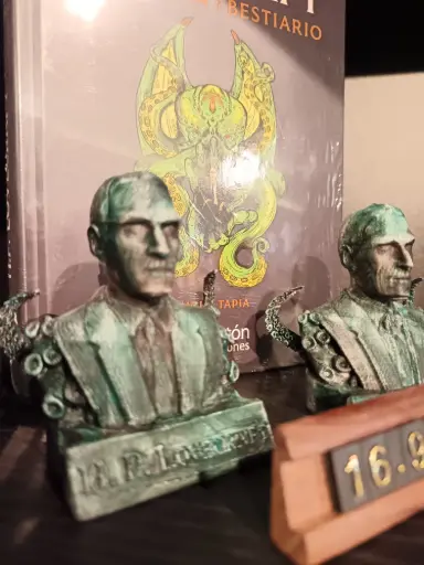 [FigHPLovecraft] Figura H.P. Lovecraft